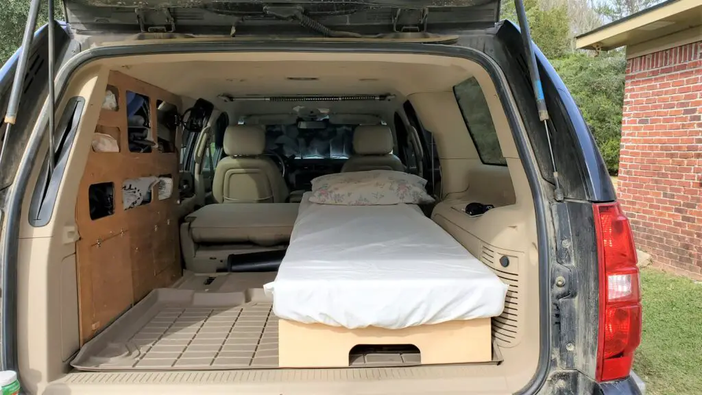 Chevrolet Tahoe camper